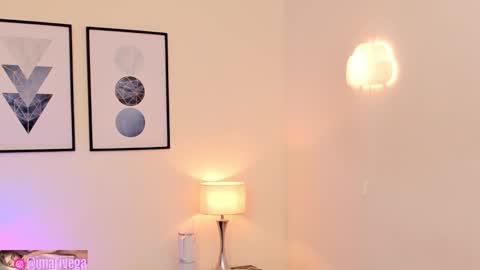 Snapshot of arivega chatting on January 12, 2026, 10:37 pm Nice to meet you thumb up me please its important I LOOK MY BIO DOWN online show from January 12, 2026, 10:37 pm