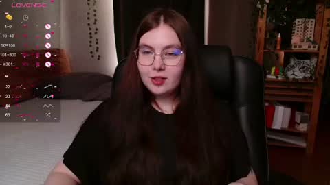 Snapshot of arizonaa_muse chatting on June 20, 2026, 1:25 pm Astrid online show from June 20, 2026, 1:25 pm