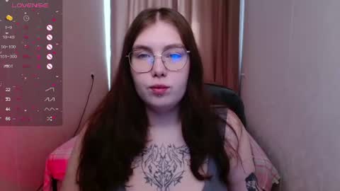 Snapshot of arizonaa_muse chatting on July 31, 2026, 3:50 am Astrid online show from July 31, 2026, 3:50 am