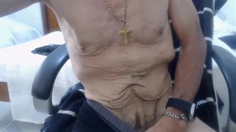 Snapshot of armaduradeacero chatting on January 25, 2025, 7:28 pm armaduradeacero online show from January 25, 2025, 7:28 pm