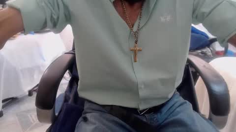 Snapshot of armaduradeacero chatting on February 8, 2025, 5:39 pm armaduradeacero online show from February 8, 2025, 5:39 pm