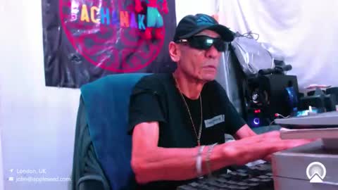 Snapshot of armaduradeacero chatting on October 15, 2025, 9:31 am armaduradeacero online show from October 15, 2025, 9:31 am