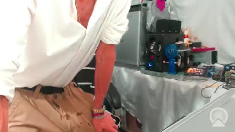 Snapshot of armaduradeacero chatting on October 24, 2025, 3:25 am armaduradeacero online show from October 24, 2025, 3:25 am