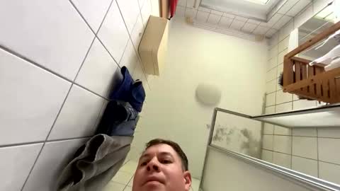 Snapshot of armyskater32 chatting on November 14, 2025, 10:58 am armyskater32 online show from November 14, 2025, 10:58 am