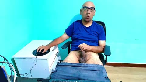 Snapshot of arnelux72 chatting on May 6, 2026, 6:08 am arnelux72 online show from May 6, 2026, 6:08 am