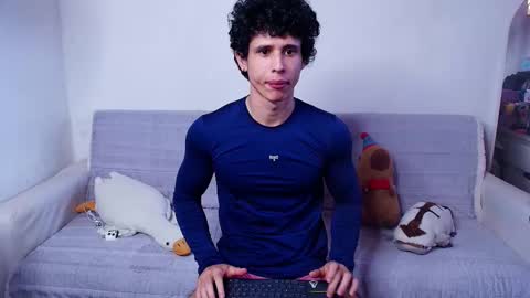 arnold black online show from March 8, 2025, 7:42 pm