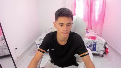 Aaron online show from September 23, 2025, 7:50 pm