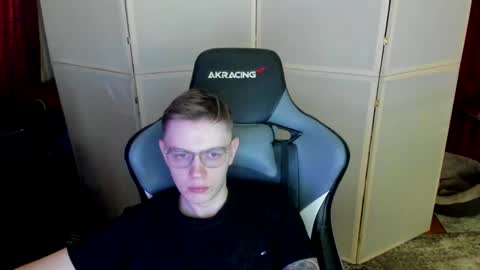 biggest penis  online show from December 29, 2024, 11:07 am