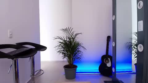 Aron Santoro online show from October 30, 2025, 12:39 pm