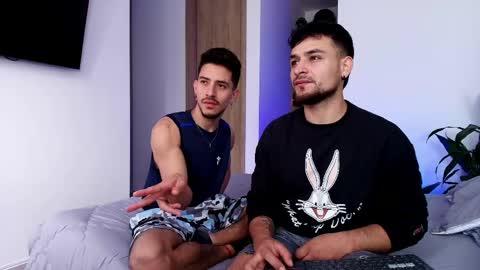 Aron Santoro online show from May 22, 2026, 3:17 pm