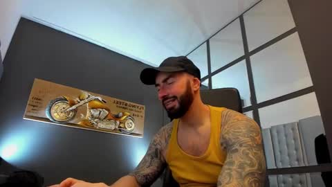 AronGrant online show from January 25, 2025, 9:26 am