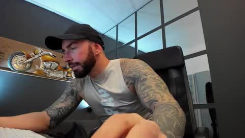 AronGrant online show from February 20, 2025, 10:16 am