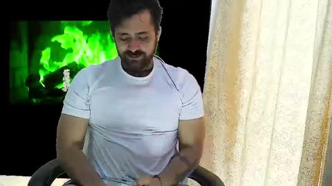 Snapshot of aronmiller404 chatting on May 22, 2026, 1:17 pm aronmiller online show from May 22, 2026, 1:17 pm