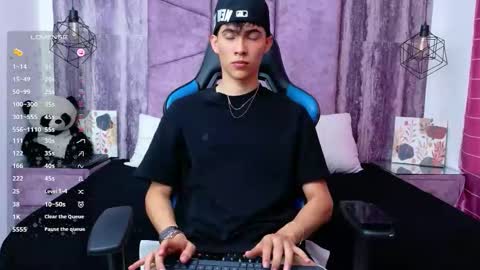 Arontawers online show from June 1, 2026, 7:15 pm