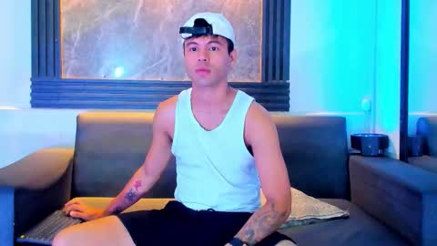 Aroon   online show from November 24, 2025, 11:54 am