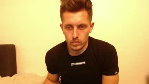 Snapshot of arromwilliam90 chatting on December 8, 2024, 6:28 pm arromwilliam90 online show from December 8, 2024, 6:28 pm