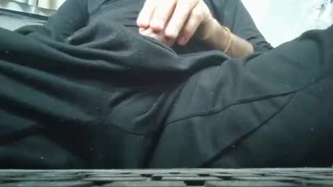 Snapshot of art_max99xxx chatting on January 25, 2025, 1:21 am art_max99xxx online show from January 25, 2025, 1:21 am