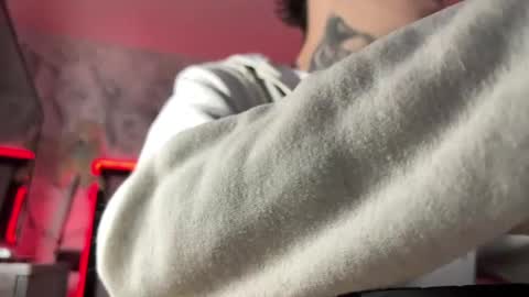   online show from February 14, 2025, 11:21 am