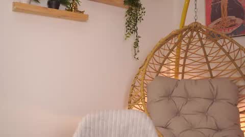 Amanda online show from June 25, 2026, 5:12 am