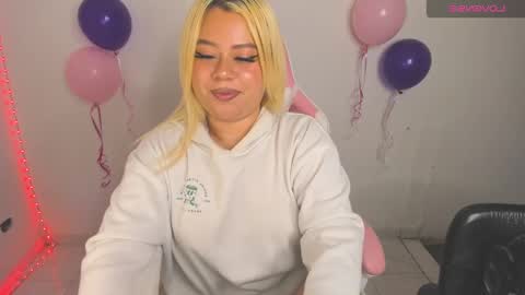 Val online show from October 30, 2025, 10:54 pm