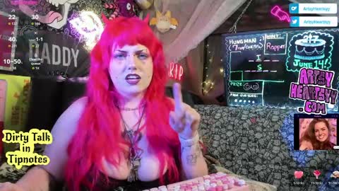 ArtsyHeartsyy online show from May 19, 2026, 12:49 am