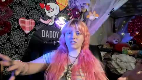 Snapshot of artsyheartsyy chatting on August 1, 2026, 12:54 am ArtsyHeartsyy online show from August 1, 2026, 12:54 am
