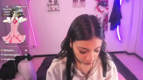 aryahmoon_ks online show from June 3, 2026, 8:28 am