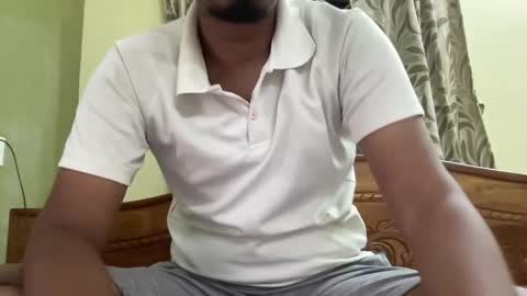 aryan_980763874 online show from May 15, 2026, 11:45 pm