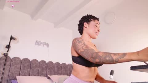 aryascollins online show from April 8, 2026, 1:49 am