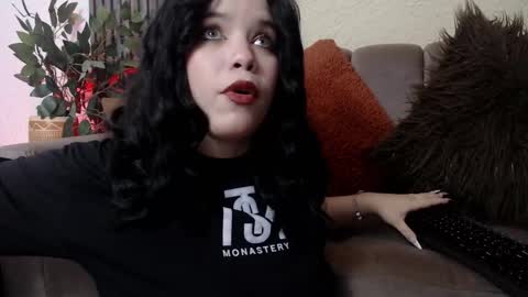 Snapshot of arybutty chatting on January 5, 2026, 8:01 pm Ary online show from January 5, 2026, 8:01 pm