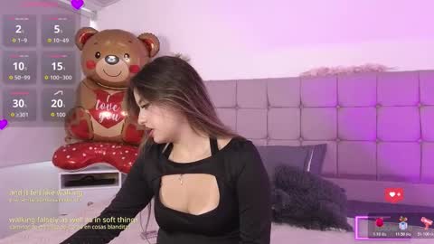 arycooper_ online show from March 18, 2026, 12:41 pm