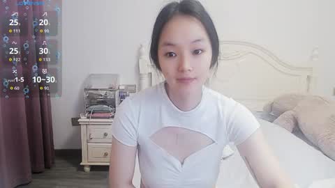 Snapshot of arylia_3 chatting on June 8, 2026, 3:29 am Lily online show from June 8, 2026, 3:29 am
