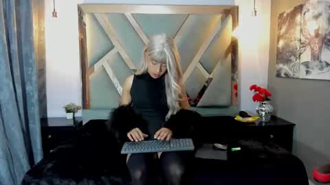 Asa Noir online show from December 22, 2025, 1:30 pm