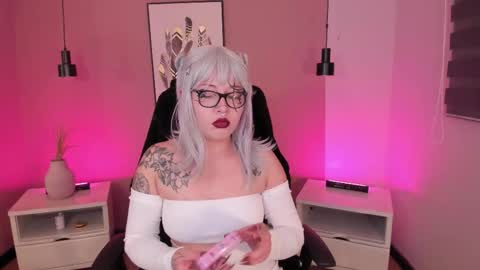 Asami  online show from October 18, 2025, 12:57 am