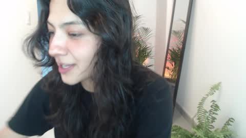 Snapshot of asaray_t chatting on March 15, 2026, 12:27 am Saray online show from March 15, 2026, 12:27 am