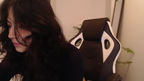 Snapshot of asaray_t chatting on March 31, 2026, 12:38 pm Saray online show from March 31, 2026, 12:38 pm