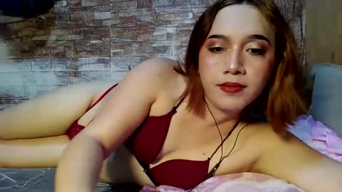 Dont ask for  any other payment method for show. I just accept tokens. online show from November 11, 2025, 8:03 am