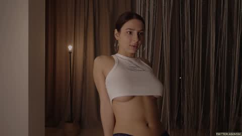 Snapshot of asensse chatting on January 13, 2025, 7:31 pm Call me Ann online show from January 13, 2025, 7:31 pm