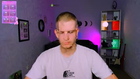 ash_raven_ online show from September 20, 2025, 12:06 pm