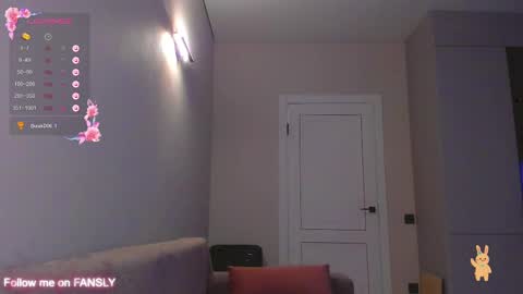 your pretty Ashley online show from March 7, 2025, 6:11 pm