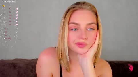 your pretty Ashley online show from October 23, 2025, 6:50 pm