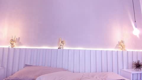 I am Ashley online show from October 10, 2025, 7:24 pm