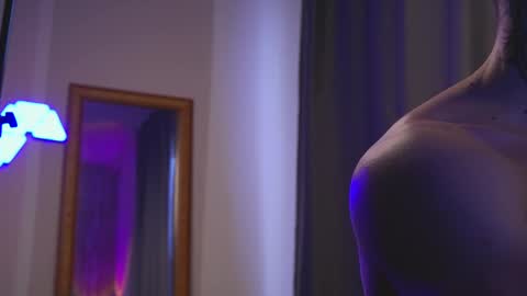 Jerk Machine online show from March 7, 2025, 8:02 am