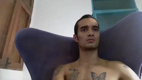 Snapshot of asherxxx_ chatting on March 16, 2026, 11:53 pm CARIBBEAN DREAM online show from March 16, 2026, 11:53 pm