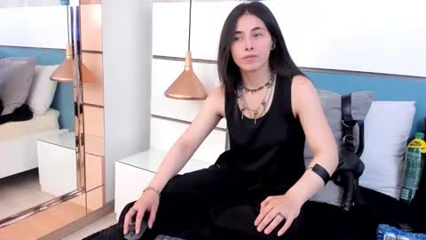 Ashkoreh online show from October 24, 2025, 9:11 pm