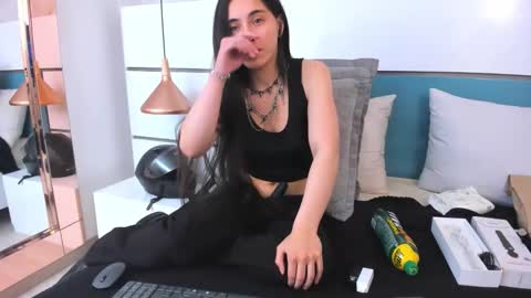 Ashkoreh online show from March 9, 2026, 8:46 pm