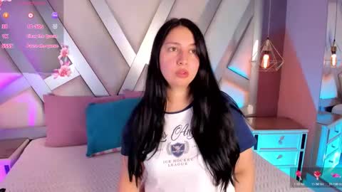 Snapshot of ashleey_bell_ chatting on May 5, 2026, 12:13 pm Ashley online show from May 5, 2026, 12:13 pm