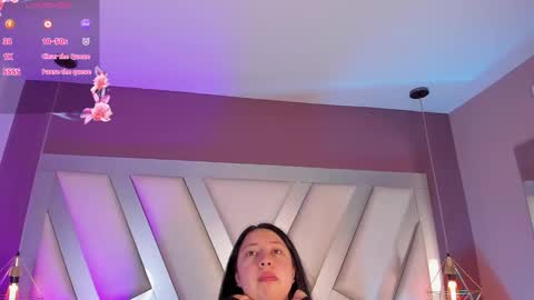 Snapshot of ashleey_bell_ chatting on May 7, 2026, 12:10 pm Ashley online show from May 7, 2026, 12:10 pm