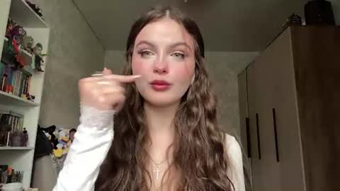 Eva online show from July 5, 2026, 8:32 am