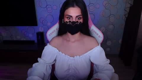   Yasmina   online show from April 17, 2026, 5:10 am